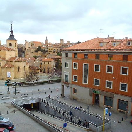 El Balconcito De San Millan III Apartment Segovia Luaran gambar